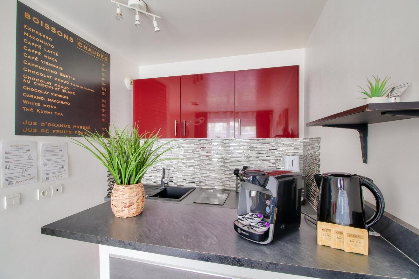 123Home-Loft & Spa Монтеврен Экстерьер фото